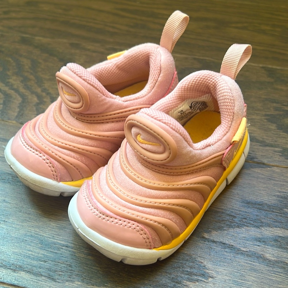 Nike Dynamo EasyOn